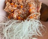 รูปขั้นตอนการทำที่ 2 ของ ต้มจืดสาหร่ายเต้าหู้หมูสับ