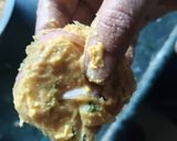 खमंग कांदा वडा (kanda vada recipe in marathi) रेसिपी स्टेप 7 फोटो