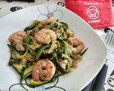 Foto del paso 4 de la receta: Tallarines de Calabacín con Gambones al ajillo