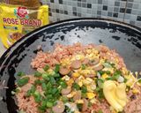 Foto langkah ke 5 dari resep Nasi Goreng Merah Khas Surabaya.