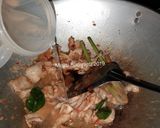 Foto langkah ke 5 dari resep Ayam Woku.
