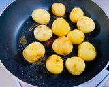 A picture of step 1 of Sweet Soy Sauce New Potato.