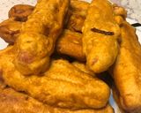 Foto del paso 2 de la receta: Banderillas de salchichas con aros de cebolla