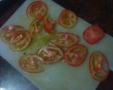 Foto del paso 2 de la receta: Bocadillo de pechuga, lechuga, tomate y papas fritas