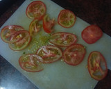 Foto del paso 2 de la receta: Bocadillo de pechuga, lechuga, tomate y papas fritas