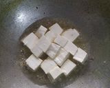 A picture of step 2 of Palak paneer.