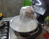 A picture of step 7 of Krembo.
