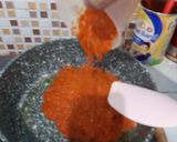Foto langkah ke 2 dari resep Ayam Suwir Kemangi Pedas.