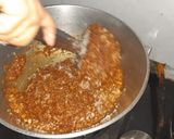 कोकोनट चिक्की (coconut chikki recipe in marathi) रेसिपी स्टेप 4 फोटो 