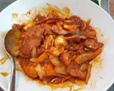 รูปขั้นตอนการทำที่ 4 ของ เบคอนผัดกิมจิ ห่อสาหร่าย