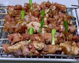 Foto langkah ke 2 dari resep Yakitori Chicken With Ginger, Garlic and Soy Sauce.