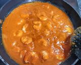 Foto del paso 5 de la receta: Langostinos con salsa de tomate y pimientos