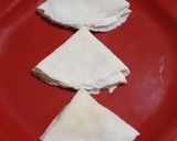 A picture of step 5 of Rice flour roti.