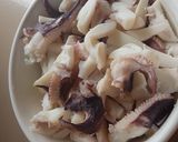 Foto del paso 2 de la receta: Pulpo al vino blanco