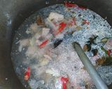 Foto langkah ke 3 dari resep Sayur asem asem daging.