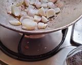 A picture of step 4 of Healthy masala oats upma.