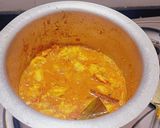 A picture of step 3 of Hyderabadi prawns biryani.