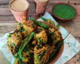 पोई और प्याज के पकौड़े (Poi aur pyaj ke pakode recipe in Hindi) रेसिपी चरण 4 फोटो