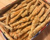 Medvehagymás sajtosrúd recept fázis 5 fotója