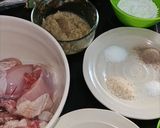Foto langkah ke 1 dari resep Ayam Goreng Ketumbar.