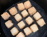 Hình bước làm 3 của món Tương Hột Chưng Lá Gừng