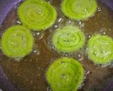 A picture of step 3 of Aloo-Palak Chakli.