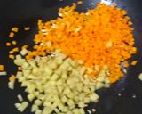 Foto langkah ke 2 dari resep Samosa Kentang Wortel.