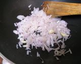 A picture of step 1 of Prawns ghassi.