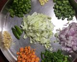 A picture of step 1 of Minestrone Soup.