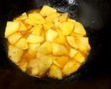 A picture of step 4 of Fried potatoes 🥔🥔.