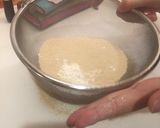Hình bước làm 2 của món Bánh Pháp Ca-nơ-lê (Cannelés de Bordeaux)