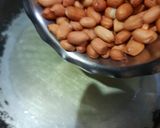 A picture of step 1 of Peanuts ki Chutney.