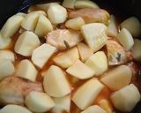 Foto del paso 4 de la receta: Pollo a la cacerola con papas!