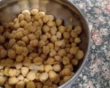 A picture of step 1 of Roasted chickpeas.