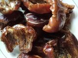 Cake Kurma Caramel