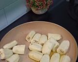 Foto langkah ke 1 dari resep Risol Pisang Coklat.