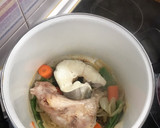 Foto del paso 2 de la receta: Arroz de rape, gambas y congrio con alioli 🦐