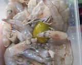 Foto langkah ke 1 dari resep Udang Goreng Asam Jawa.
