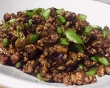 รูปขั้นตอนการทำที่ 2 ของ ข้าวคลุกหนำเลี้ยบหมูสับ