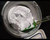 A picture of step 3 of Fruits custard trifle.