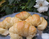 Foto del paso 11 de la receta: Medialunas sin manteca con técnica Tang Zhong Delicia 😄