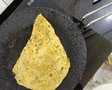 A picture of step 6 of Methi Aloo paratha.