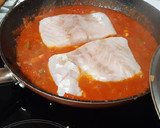Foto del paso 4 de la receta: Mero y calamares al chilindrón de mi casa
