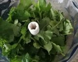 A picture of step 2 of Coriander chutney.