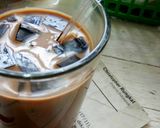 Foto langkah ke 5 dari resep Es cincau hitam.