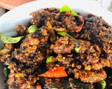 รูปขั้นตอนการทำที่ 3 ของ ผัดเผ็ดปลาดุก