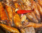 A picture of step 2 of Caramelized Peppery Goby Fish (Cá Bống Kho Tiêu).