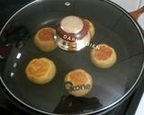 Foto langkah ke 9 dari resep Bakpia isi Ubi Ungu Teflon.