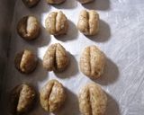 Foto langkah ke 3 dari resep Cookies kacang hijau coffe arabica.