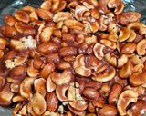 ડ્રાયફ્રુટ ચીકી(Dryfruit Chikki Recipe in Gujarati) રેસીપી સ્ટેપ3ફોટો